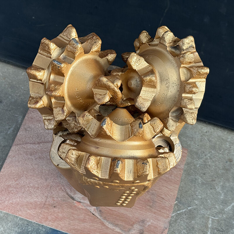 ดอกสว่าน Tricone ฟันบด 9 7/8 นิ้ว (250 มม.) IADC137 สำหรับการเจาะอย่างรวดเร็วในชั้นหินอ่อน