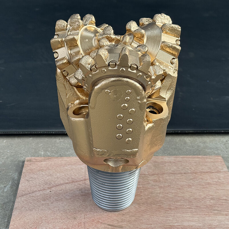 ดอกสว่าน Tricone ฟันเหล็กขนาด 6 3/4 นิ้ว พร้อมตลับลูกปืนวารสารสำหรับการเจาะอย่างรวดเร็ว