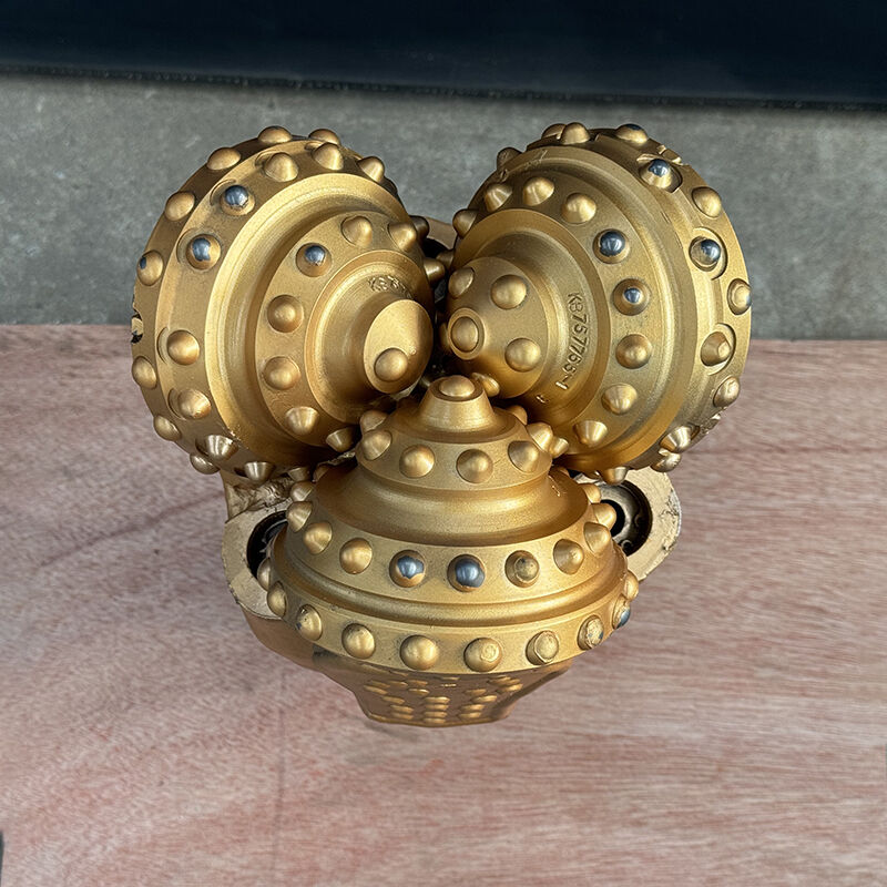 ดอกสว่านเจาะแบบ Tricone ฟันเหล็กขนาด 6 1/2 นิ้ว IADC637 สำหรับการเจาะอย่างรวดเร็วในชั้นหินอ่อน